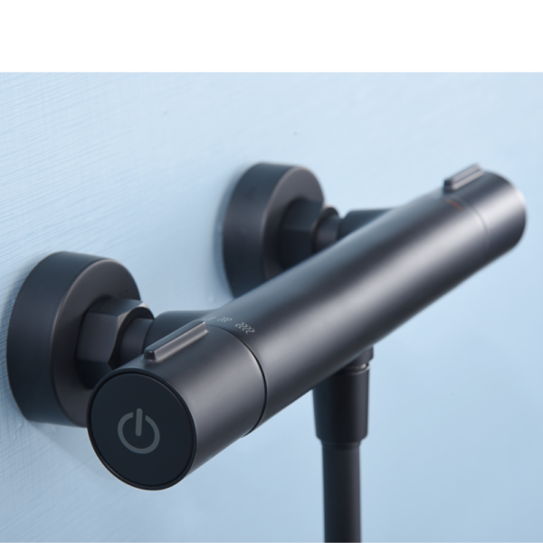 Grifería de ducha termostática negro mate serie Eco-Kent.